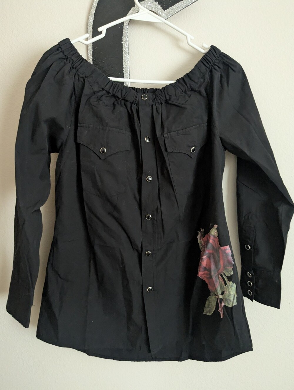 NWT Rodeo Quincy Off the Shoulder Top Medium
